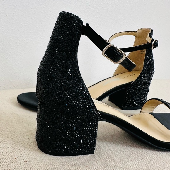 New Betsey Johnson Hanna Rhinestone Block Heel Ankle Strap Black Dress Sandals - Picture 6 of 8